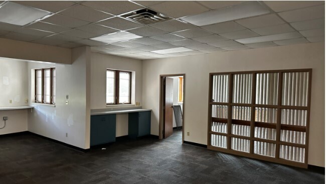More Photos Of 500 Cherry Ave, Oconto Falls Bank For Lease