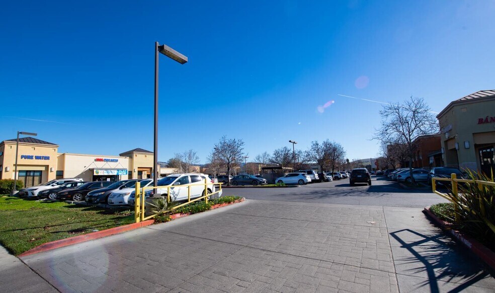 More Photos Of 3005 Silver Creek Rd, San Jose Freestanding For Sale