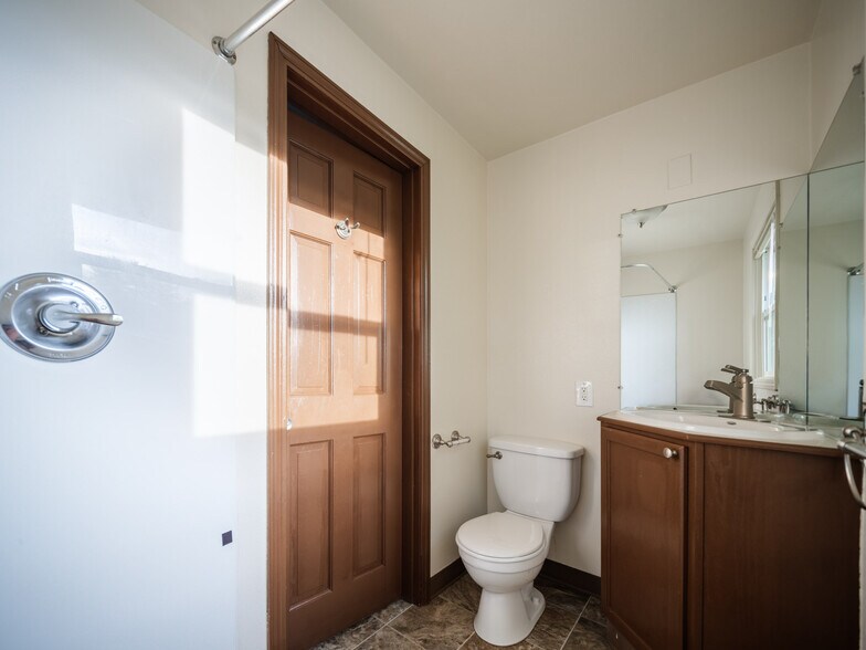 More Photos Of 302 Monmouth Ave S, Monmouth Apartments For Sale