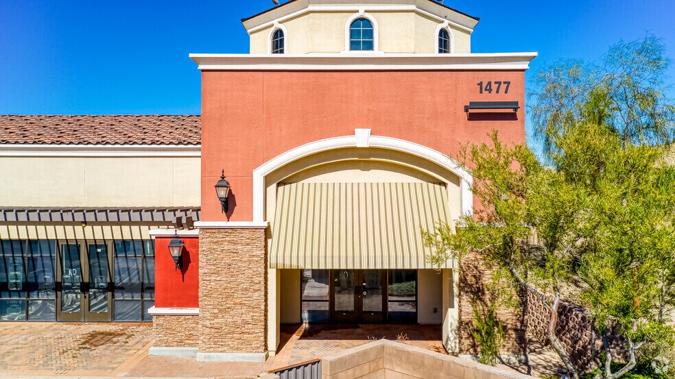More Photos Of 1477 E Lake Mead Pky, Henderson General Retail For Lease