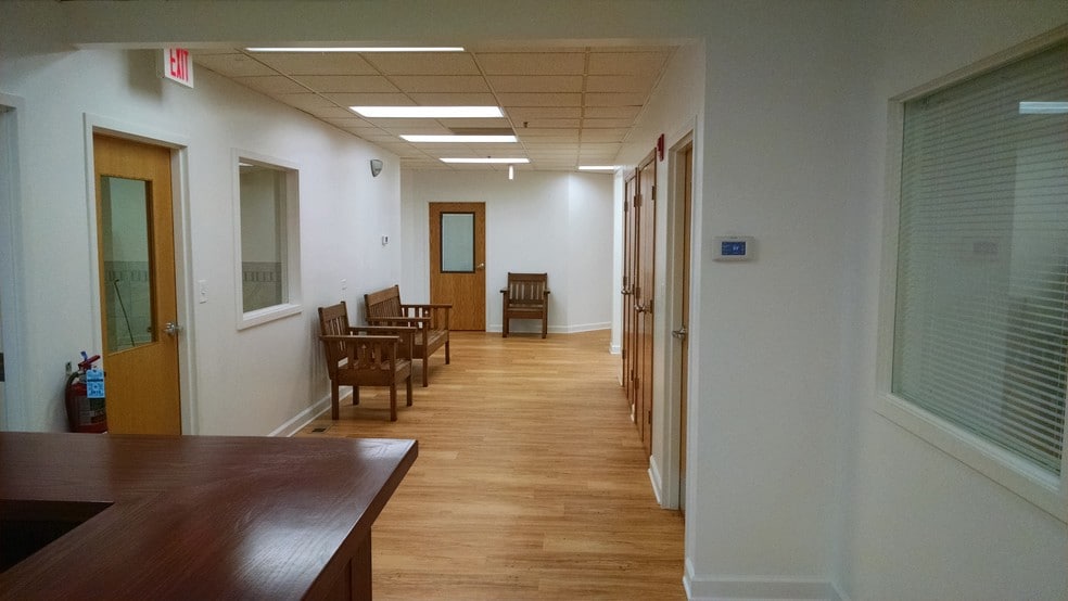 More Photos Of 1N131 County Farm Rd, Winfield Office For Sale