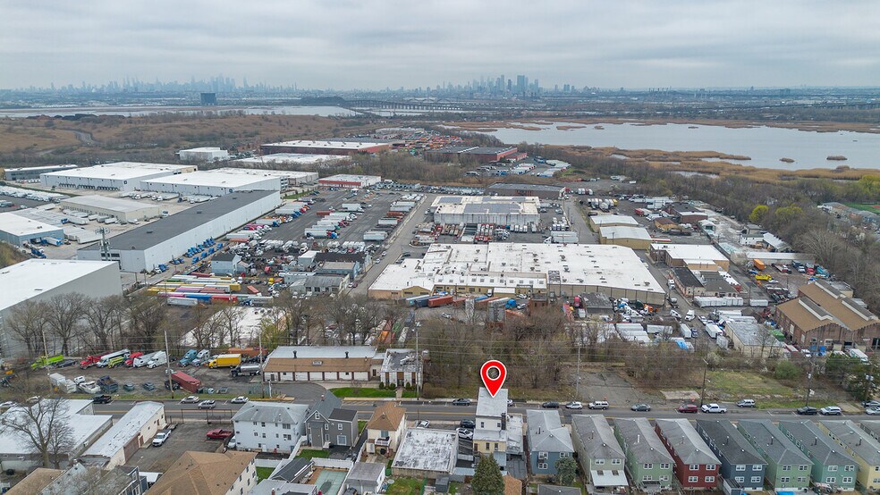 More Photos Of 631 Schuyler Ave, Kearny Apartments For Lease