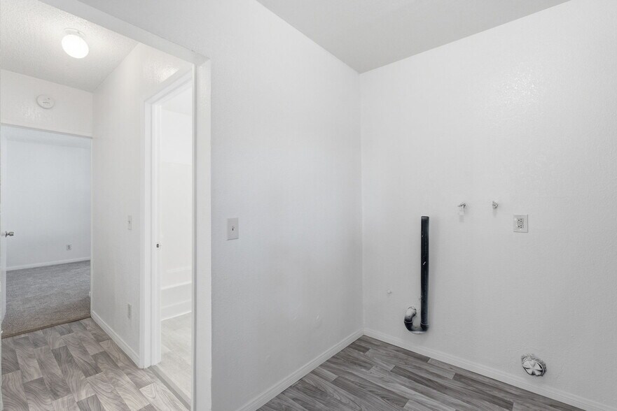 More Photos Of 559-565 61st St, San Diego Apartments For Sale