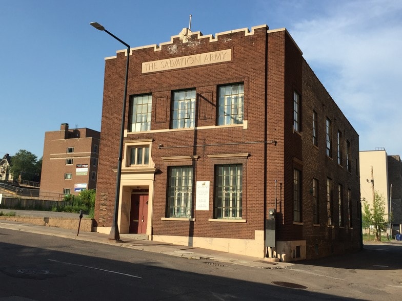 Primary Photo Of 118 N 3rd Ave W, Duluth Hospitality For Sale