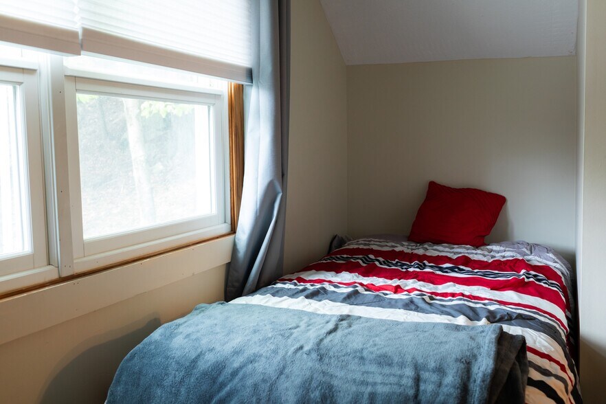 More Photos Of 151 Route 28, Inlet Restaurant For Sale