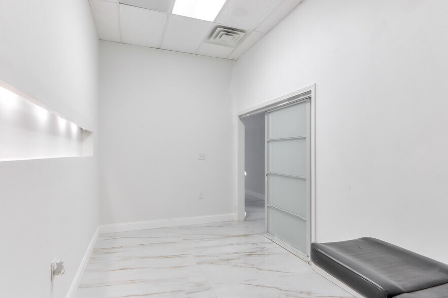 More Photos Of 5725 State Bridge Rd, Johns Creek Freestanding For Lease