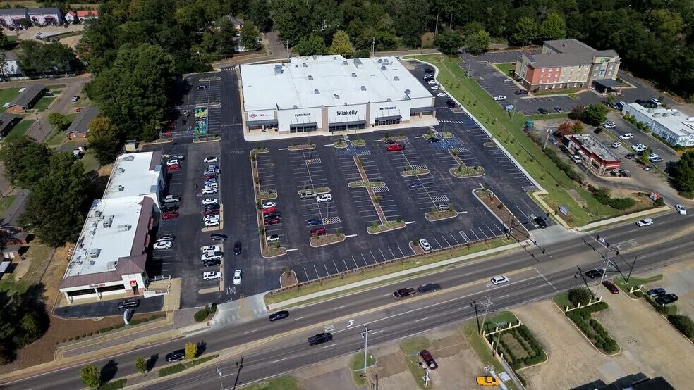Primary Photo Of 118 Highway 12 W, Starkville Freestanding For Sale