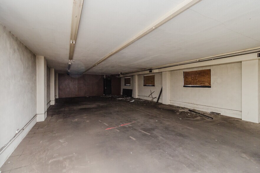 More Photos Of 470 N Seneca St, Wichita Warehouse For Sale