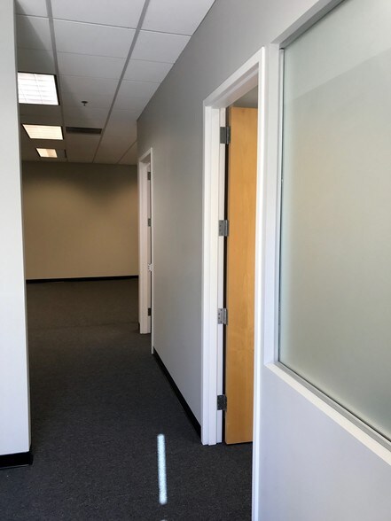 More Photos Of 1959 S Val Vista Dr, Mesa Office For Lease