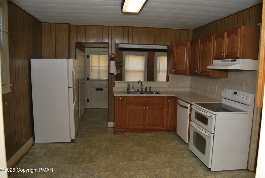 More Photos Of 630 N Courtland St, East Stroudsburg Multifamily For Sale