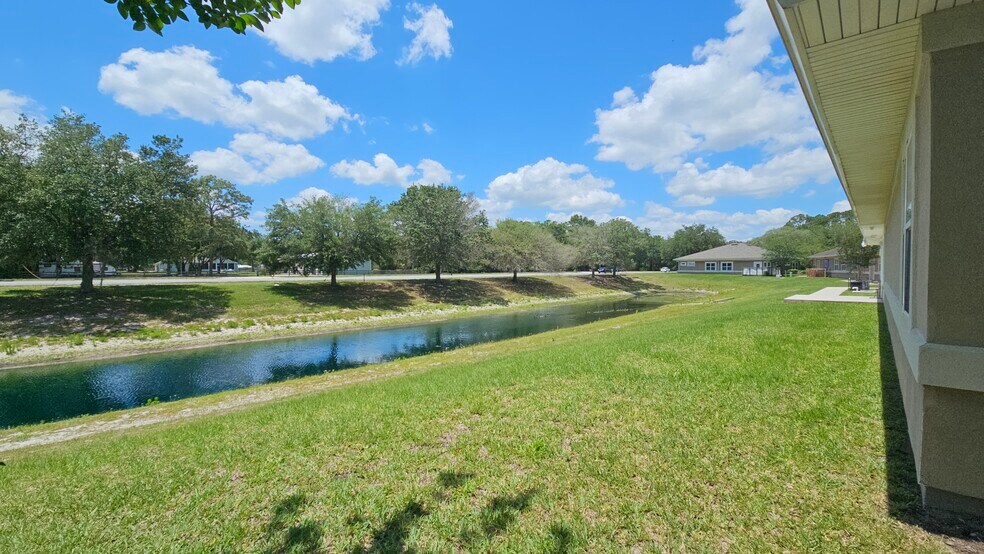 More Photos Of 91 Branscomb Rd, Green Cove Springs Office For Sale