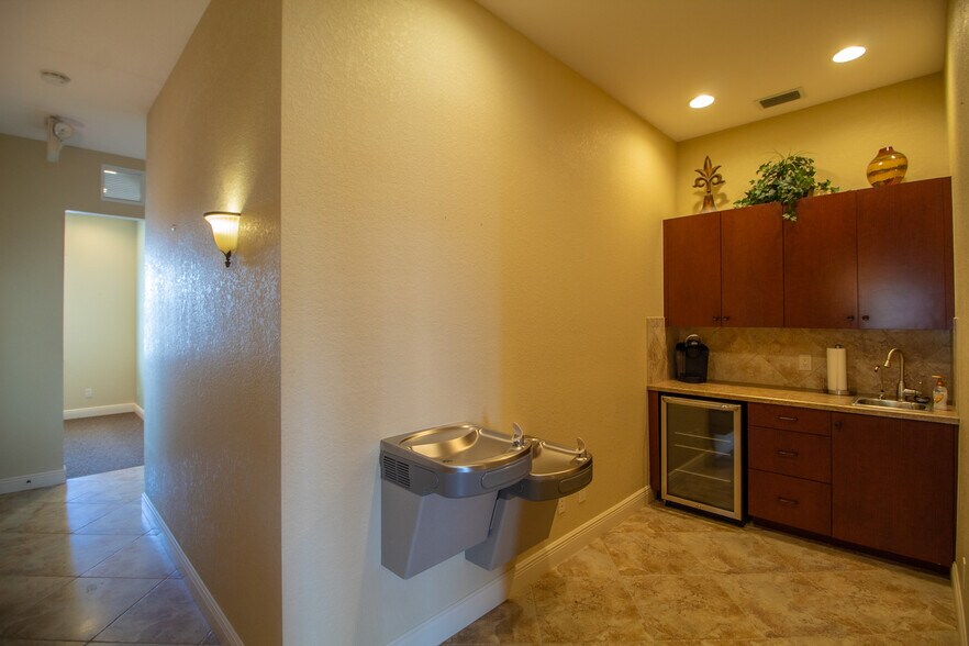 More Photos Of 334 W Olympia Ave, Punta Gorda Office For Sale