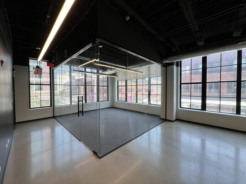 More Photos Of 226 N Morgan St, Chicago Loft Creative Space For Lease