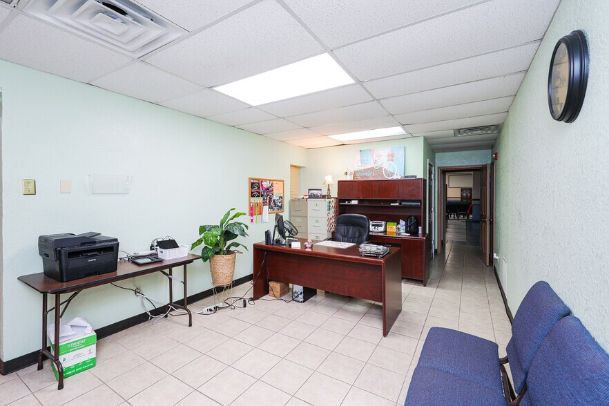 More Photos Of 1600 Clark Blvd, Laredo General Retail For Sale