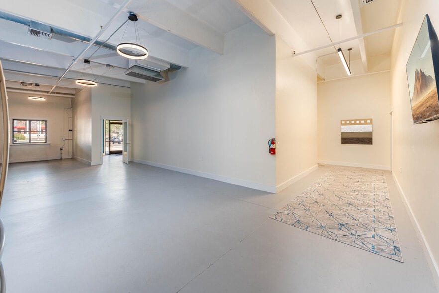More Photos Of 1906 N Higley Rd, Mesa Light Distribution For Sale