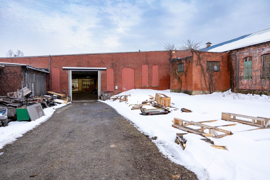 More Photos Of 2424 Columbus Rd, Springfield Warehouse For Sale