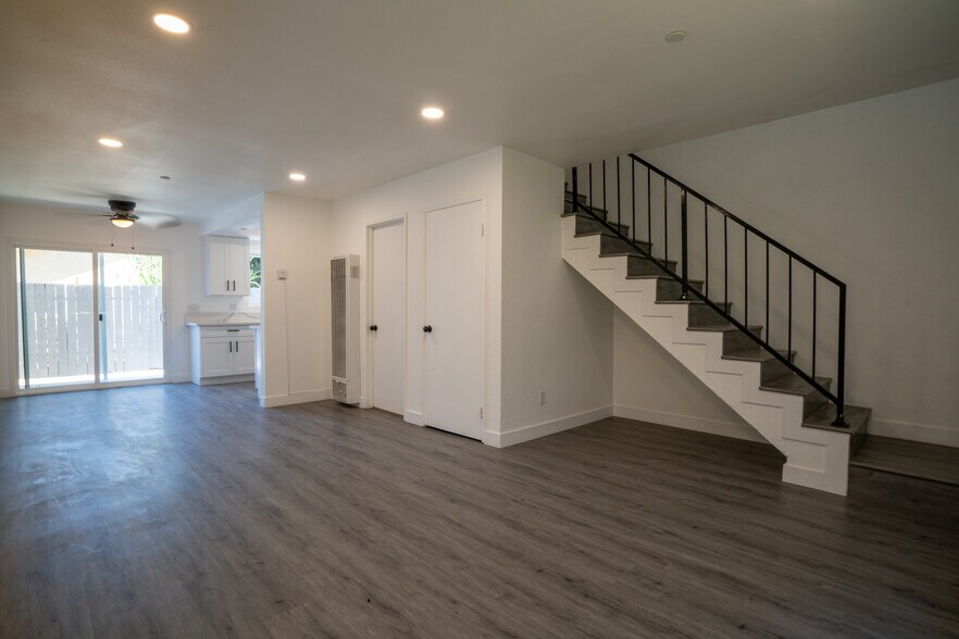 More Photos Of 810 S Flower St, Santa Ana Apartments For Sale
