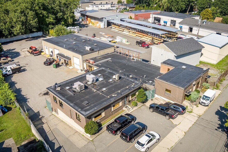 More Photos Of 23-25 Garfield Ave, Woburn Office For Lease