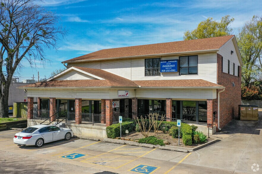 Primary Photo Of 8030 S Memorial Dr, Tulsa Office For Lease