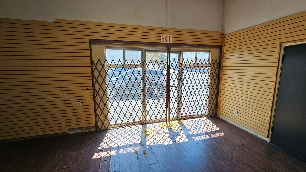 More Photos Of 11949 Hawthorne Blvd, Hawthorne General Retail For Sale
