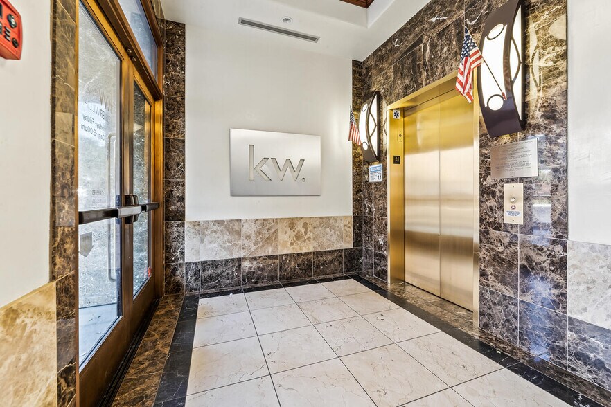 More Photos Of 400-410 E Main St, Visalia Office For Lease