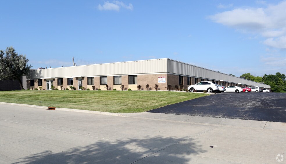 Primary Photo Of 3695 N 126th St, Brookfield Flex For Lease