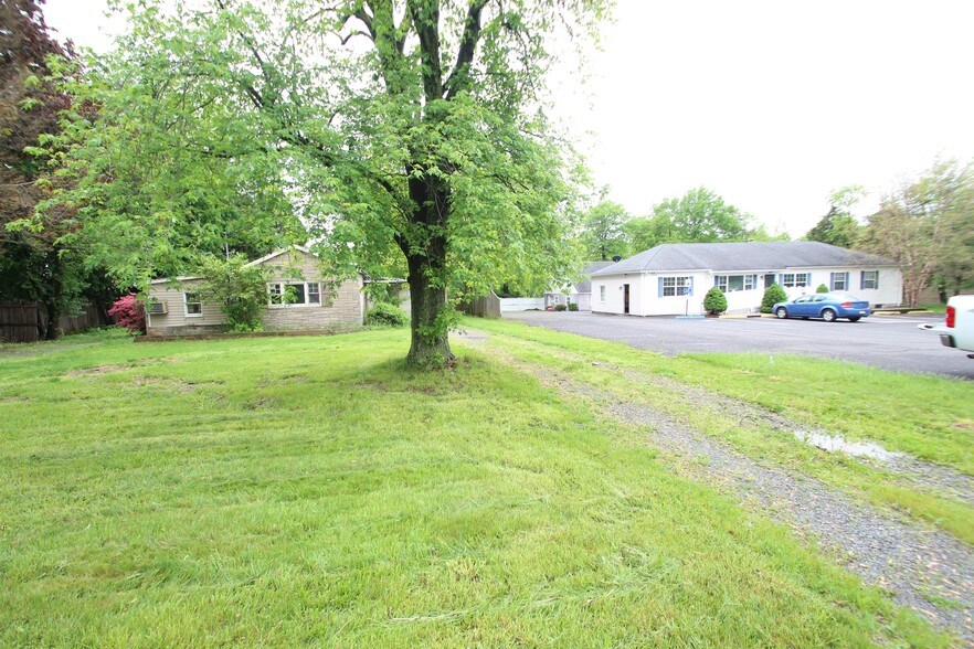 More Photos Of 1031 US Highway 202 N, Branchburg Office For Lease