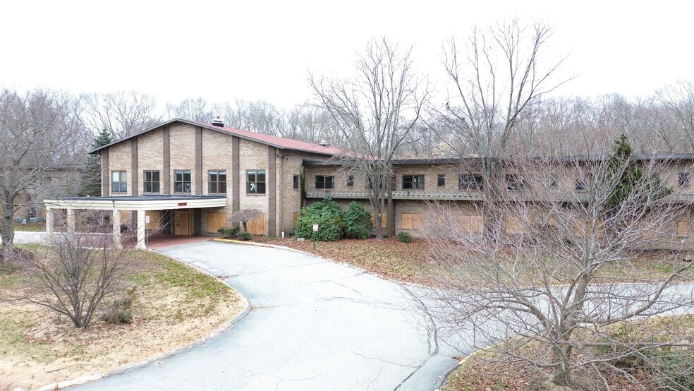 More Photos Of 60 Crouch Ave, Norwich Skilled Nursing Facility For Sale