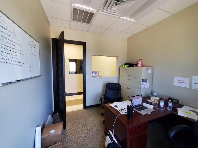 More Photos Of 4725 College Park, San Antonio Office For Lease