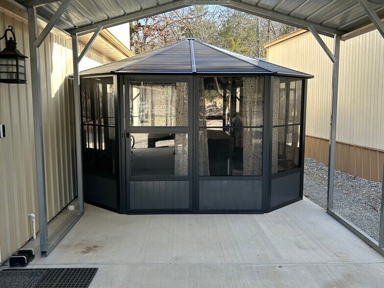 More Photos Of 141 County Road 851, Elizabeth Hotel For Sale