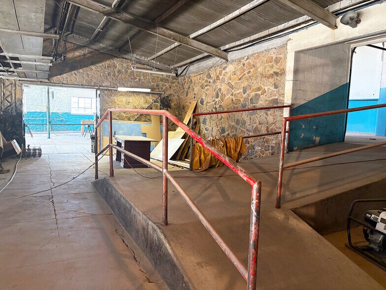 More Photos Of E 201 Anthony St, El Paso, Texas 79901, El Paso Auto Repair For Sale