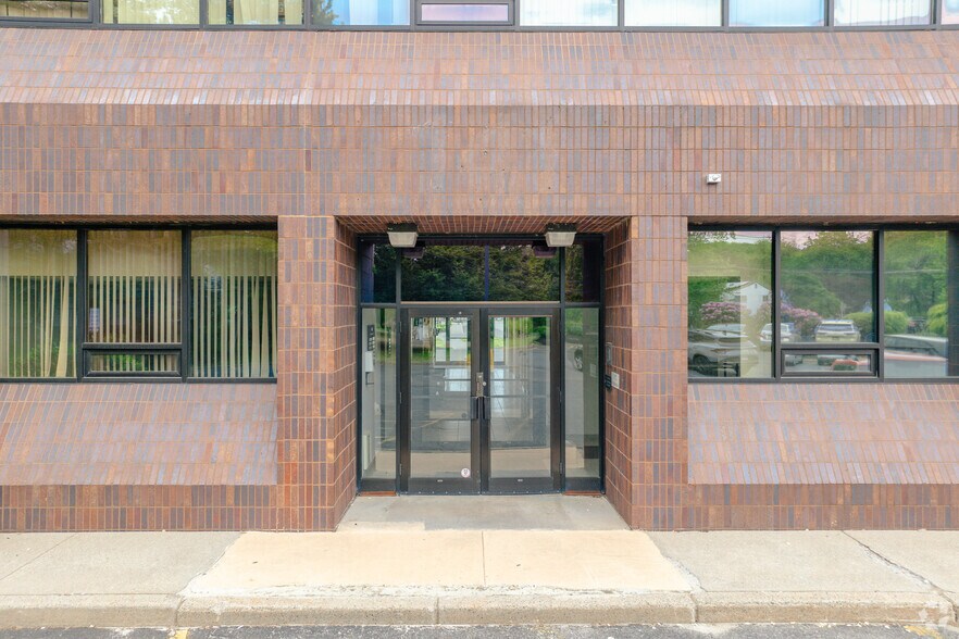 More Photos Of 141 Parker St, Maynard Office For Lease
