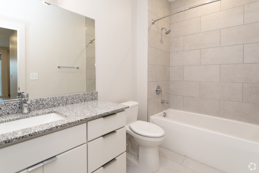 More Photos Of 650 N Main St, High Point Apartments For Lease