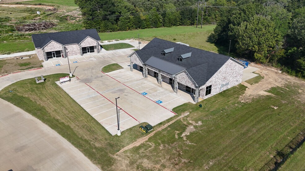 More Photos Of 233-235 Burnett Trail, Canton Storefront Retail Office For Lease