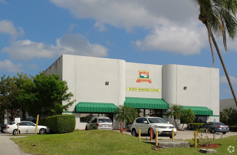 More Photos Of 5330 NW 35th Ave, Fort Lauderdale Refrigeration Cold Storage For Lease