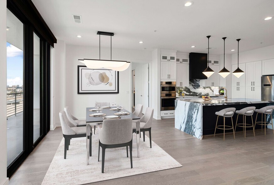 More Photos Of 3200 McKinney Ave, Dallas Multifamily For Sale