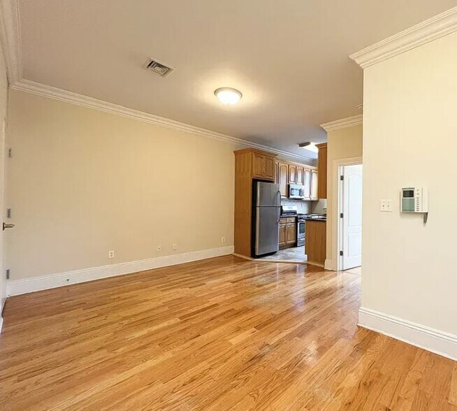 More Photos Of , Astoria Unknown For Sale