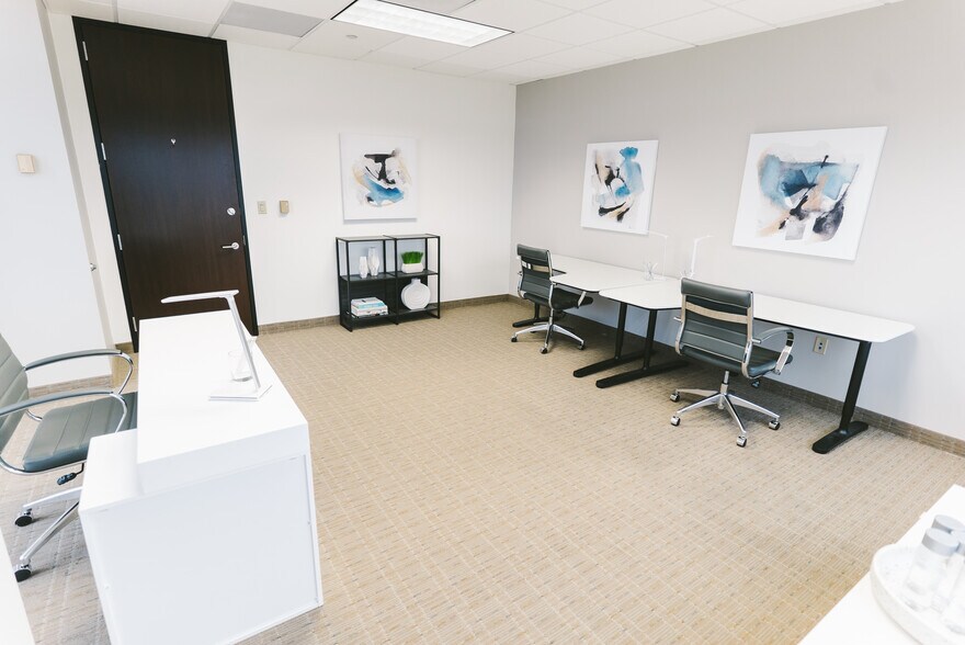 More Photos Of 10440 N Central Expy, Dallas Office For Sale