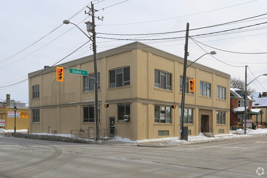 More Photos Of 240 Duke St W, Kitchener Office For Lease