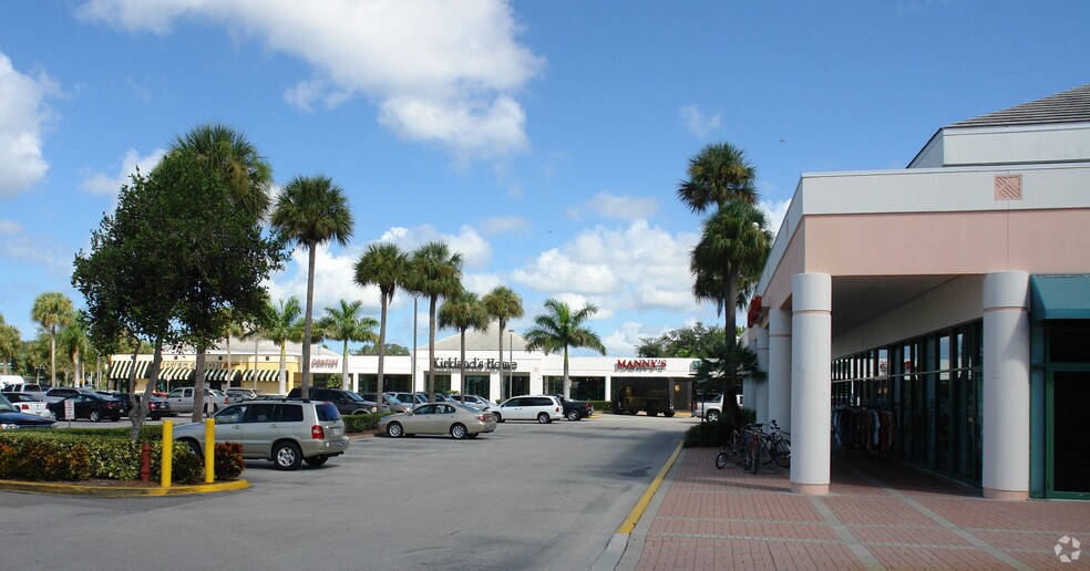 More Photos Of 2100-2184 Tamiami Trl N, Naples Unknown For Lease