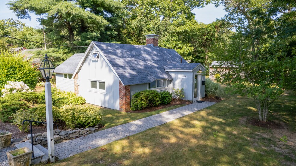 Primary Photo Of 13 Tremont St, Kingston Office For Sale