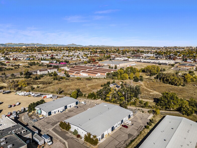 More Photos Of 913 E 75th Ave, Denver Unknown For Lease