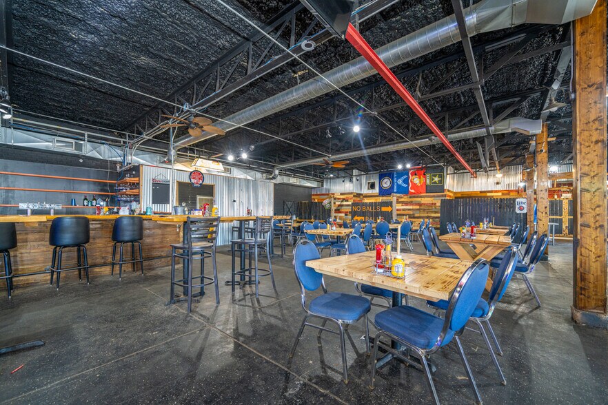 More Photos Of 367 State Highway 155 N, Gilmer Bar For Sale