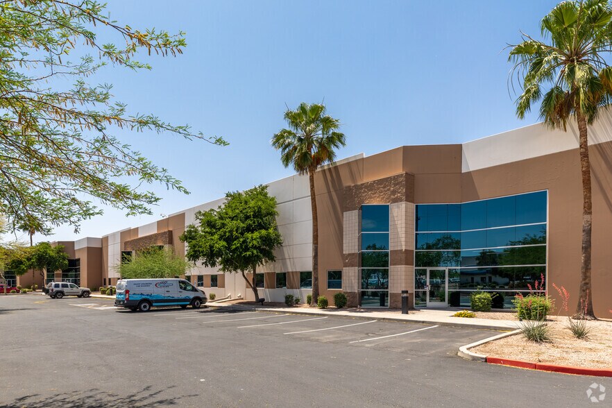 More Photos Of 4346 E Elwood St, Phoenix Warehouse For Lease