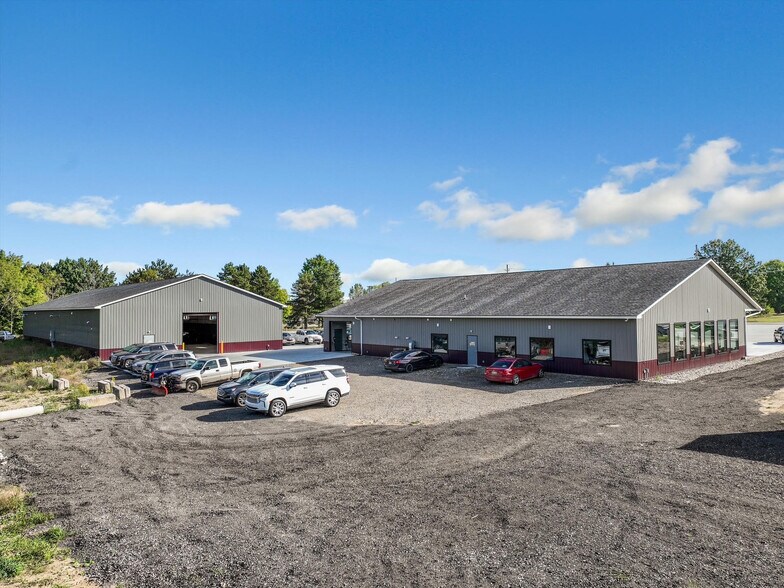 Primary Photo Of 3420 S Lapeer Rd, Metamora Auto Repair For Sale