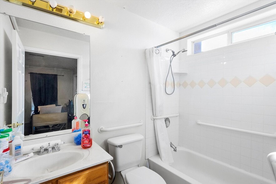 More Photos Of 3130 Vista Grande Dr NW, Albuquerque Assisted Living For Sale