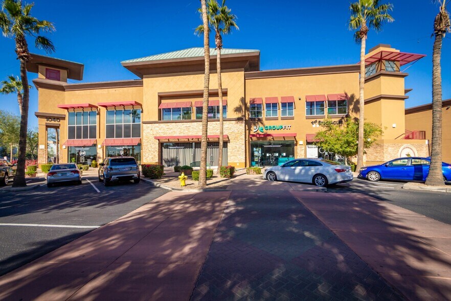 More Photos Of 1040 S Gilbert Rd, Gilbert Storefront Retail Office For Lease
