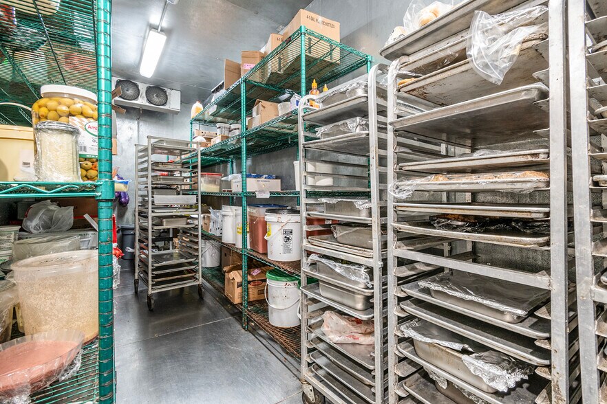 More Photos Of 425 Ridge Rd, Newton Falls Restaurant For Sale