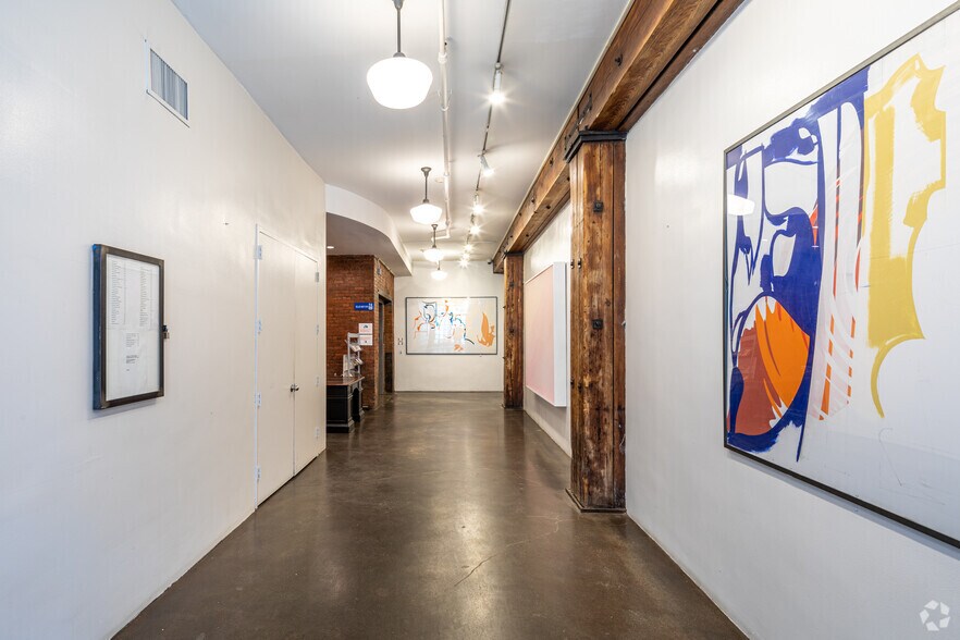 More Photos Of 547 W 27th St, New York Loft Creative Space For Lease