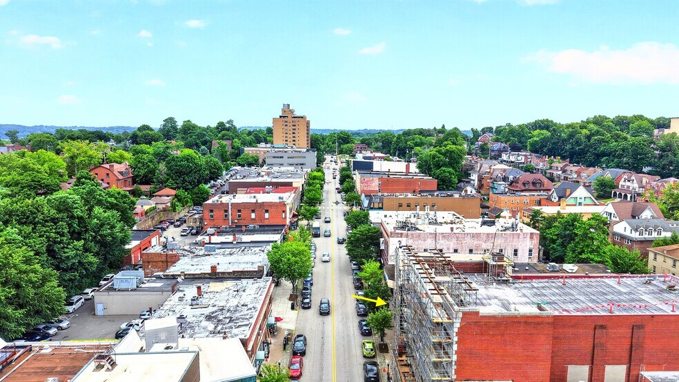 More Photos Of 5818 Forbes Ave, Pittsburgh Supermarket For Sale